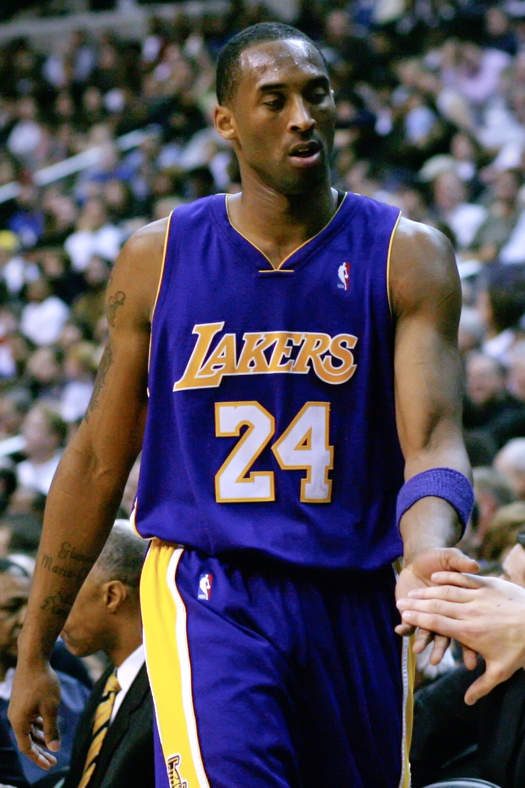 Kobe_Bryant_Washington_Full.jpg: Keith Allison from Baltimore, USAderivative work: Calebrw, CC BY-SA 3.0 , via Wikimedia Commons